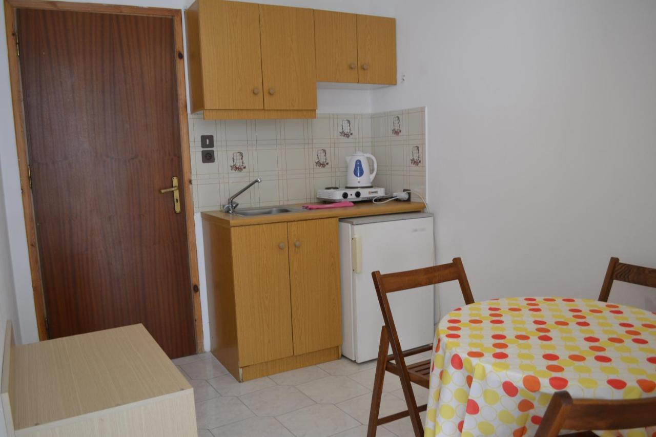 Argyro Studios And Apartments Agia Galini Екстериор снимка