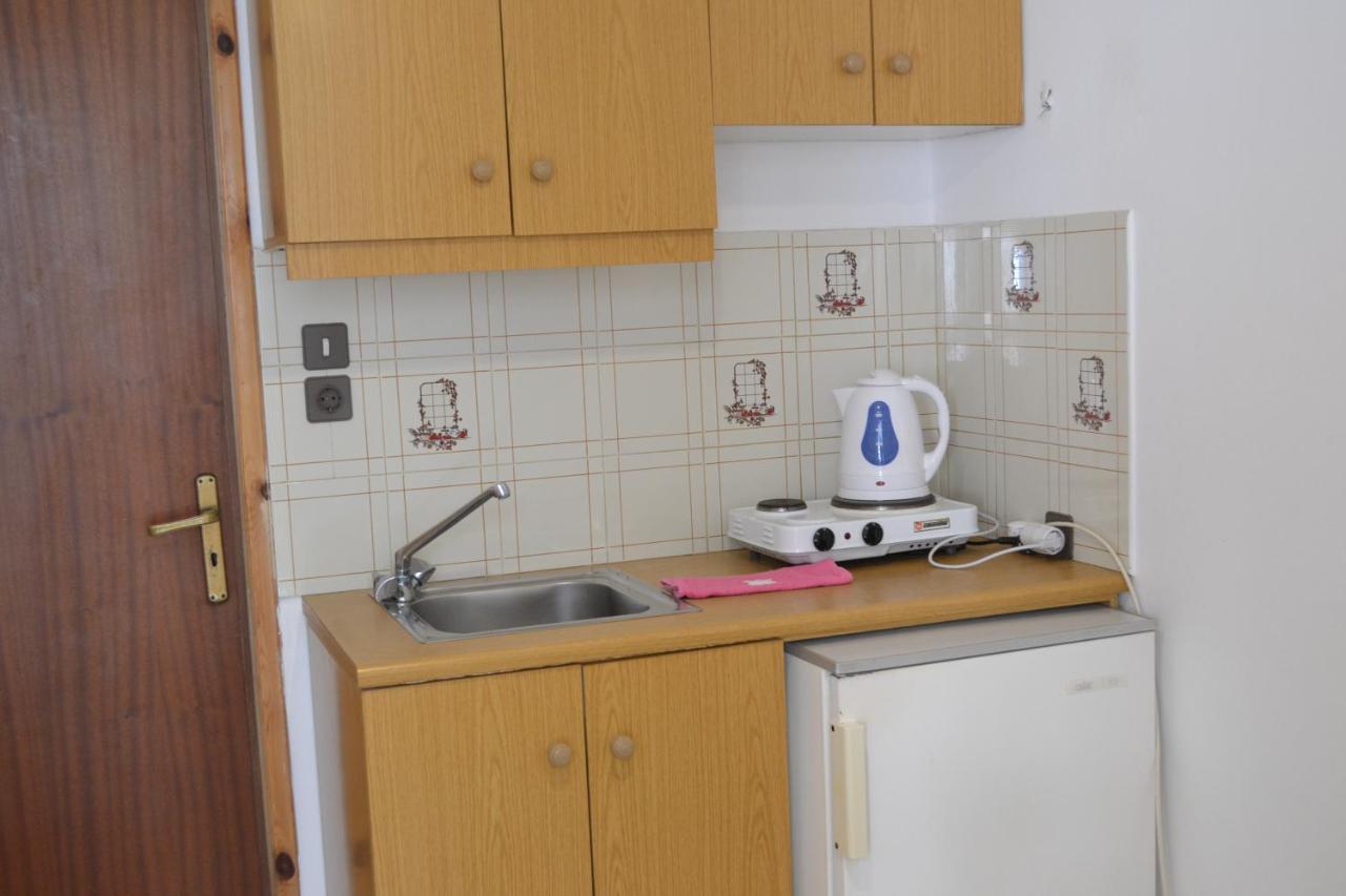 Argyro Studios And Apartments Agia Galini Екстериор снимка